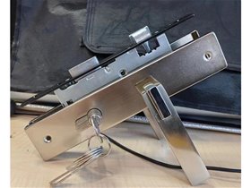 貼片把手