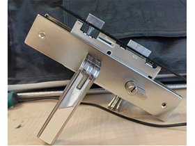 貼片把手